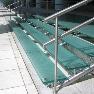 Escalera Bouchard Plaza