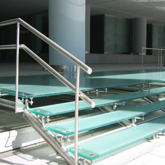 Escalera Bouchard Plaza